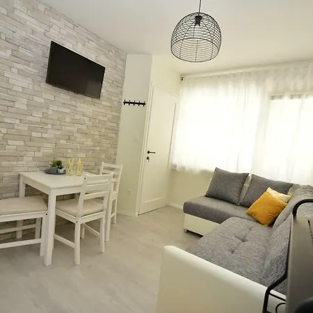 Apartmán Fjaka *